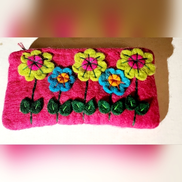 OOAK wool felt hot pink colorful flowers pouch for makeup, toiletries, wallet - Picture 2 of 7